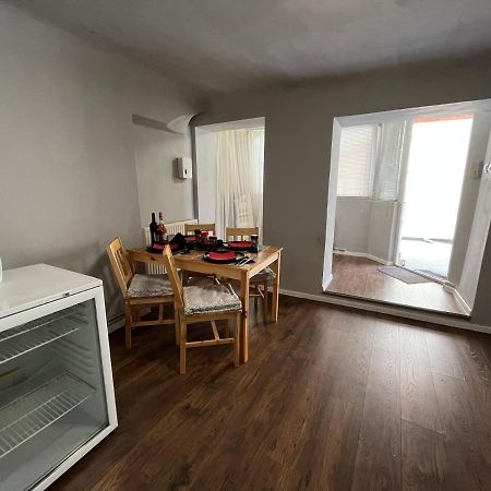 Grey House Apartment บราชอฟ ภายนอก รูปภาพ